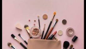 تطور أدوات المكياج: من التقاليد القديمة إلى الابتكارات الحديثة