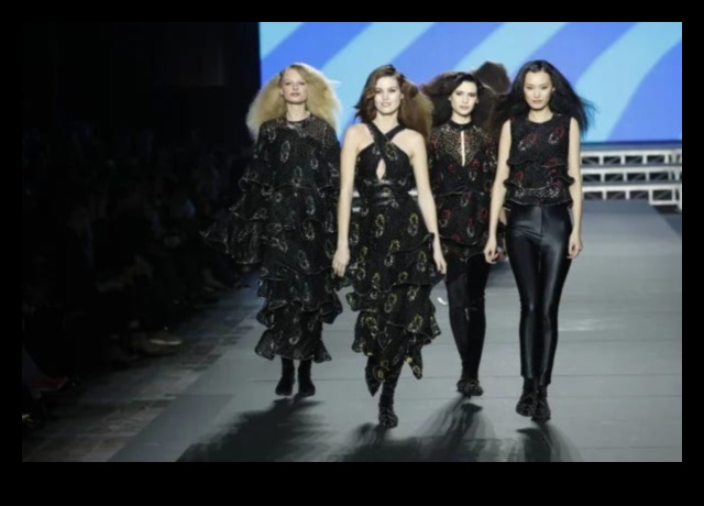 الأناقة الحضرية الملابس الحديثة التي تجعل من المدينة منصة عرضك 2 الأناقة الحضرية: الملابس الحديثة تعيد تعريف نمط المدينة